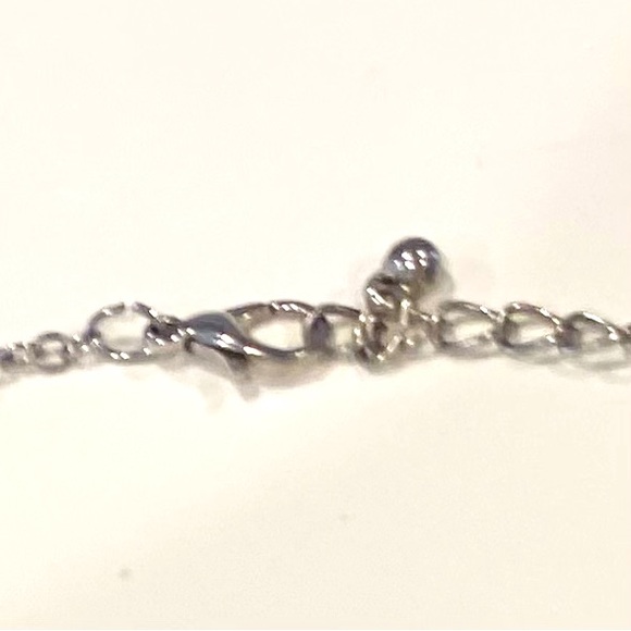 Women’s Girl’s Silver Tone Blue Skull and Crossbones Bracelet 11.5 - Picture 5 of 6